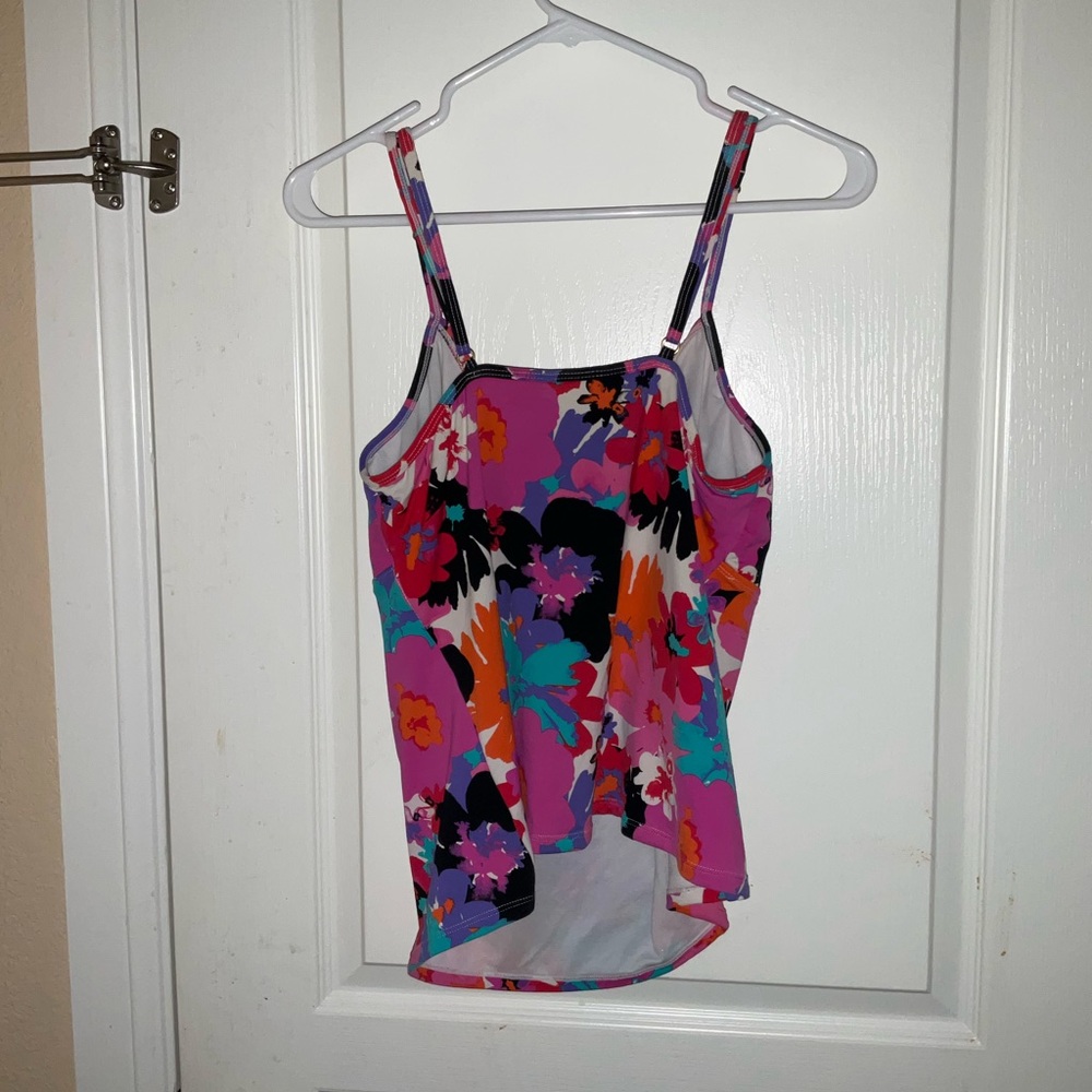 Swimwear - Picture 3 of 3
